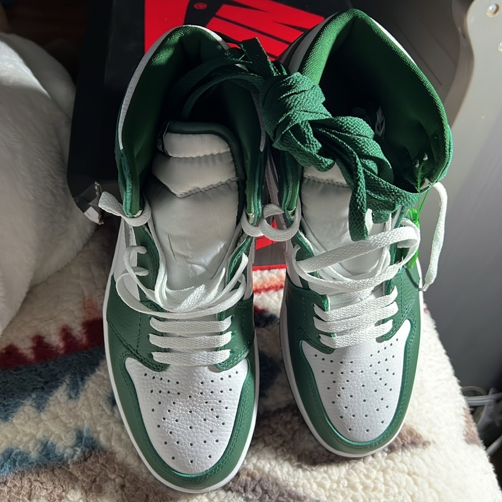 Air Jordan 1 Retro High OG George Green Sneakers Men's 8.5 Women's 10 DZ5485-303 - Picture 2 of 9